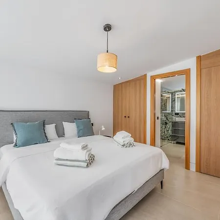 Βίλα Puerto Banus 4 Ensuite Private Pool *